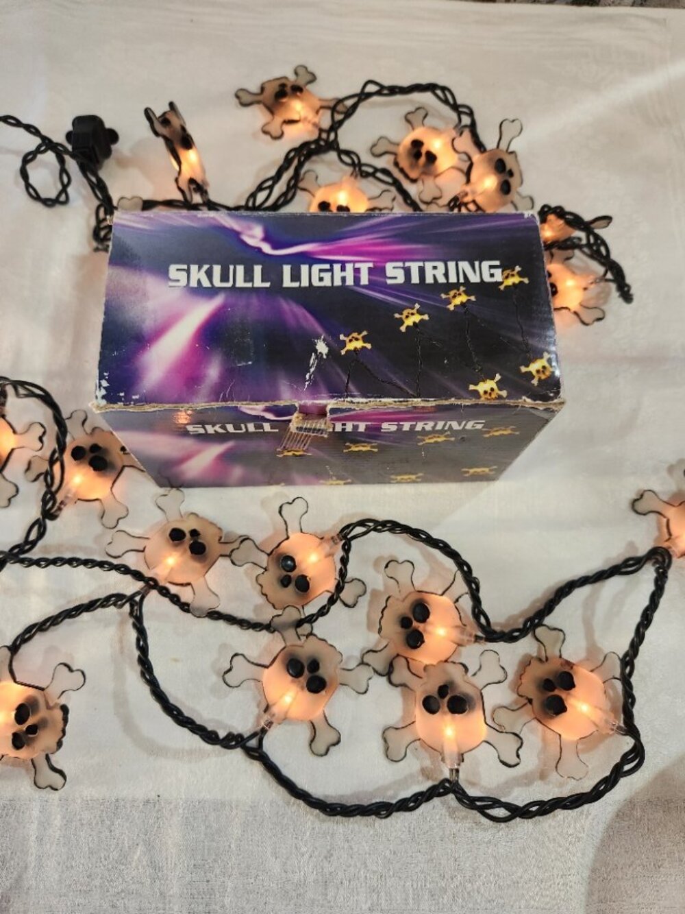 Halloween Skull Light String Set of 20 Skulls